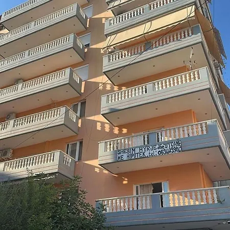 アパート Te Rori Sarandë